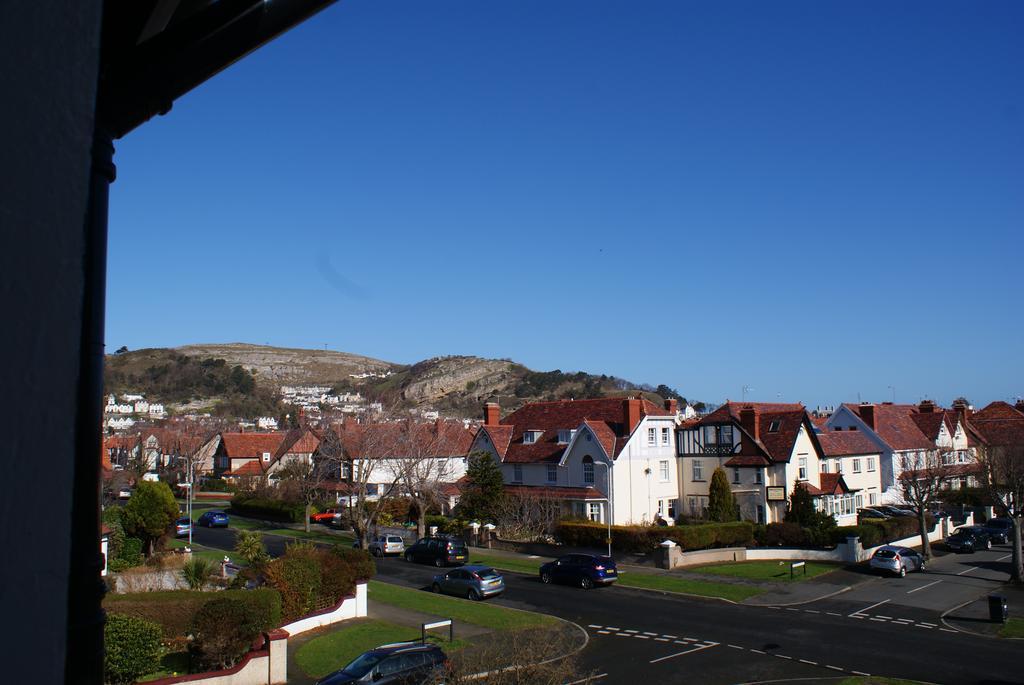 Cleave Court Guest House Llandudno Exterior foto